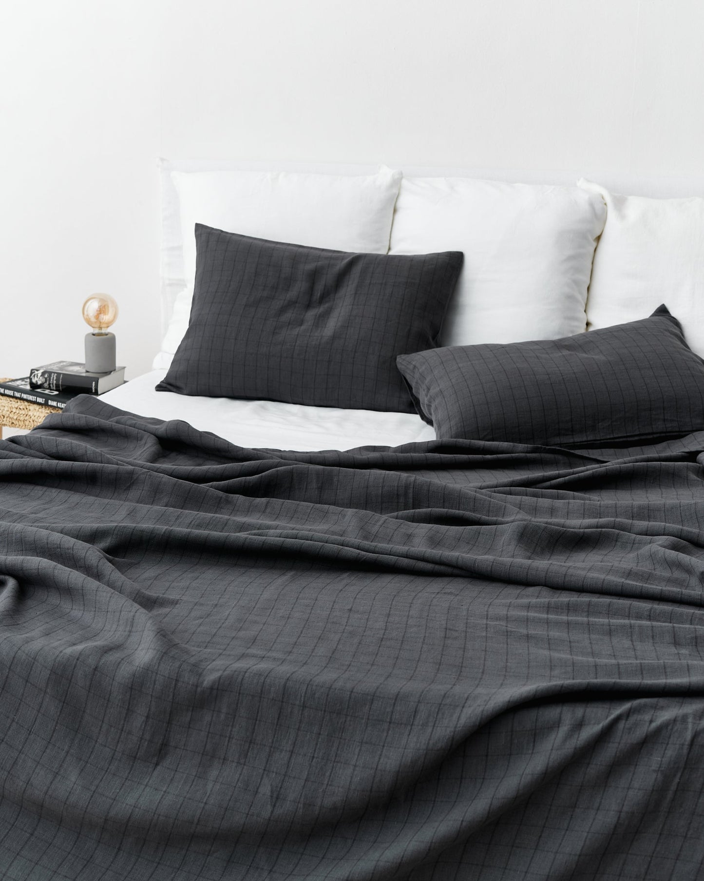https://cdn.shopify.com/s/files/1/0640/8454/1699/files/Charcoal-windowpane-linen-sheet-set-1.jpg?v=1762256073