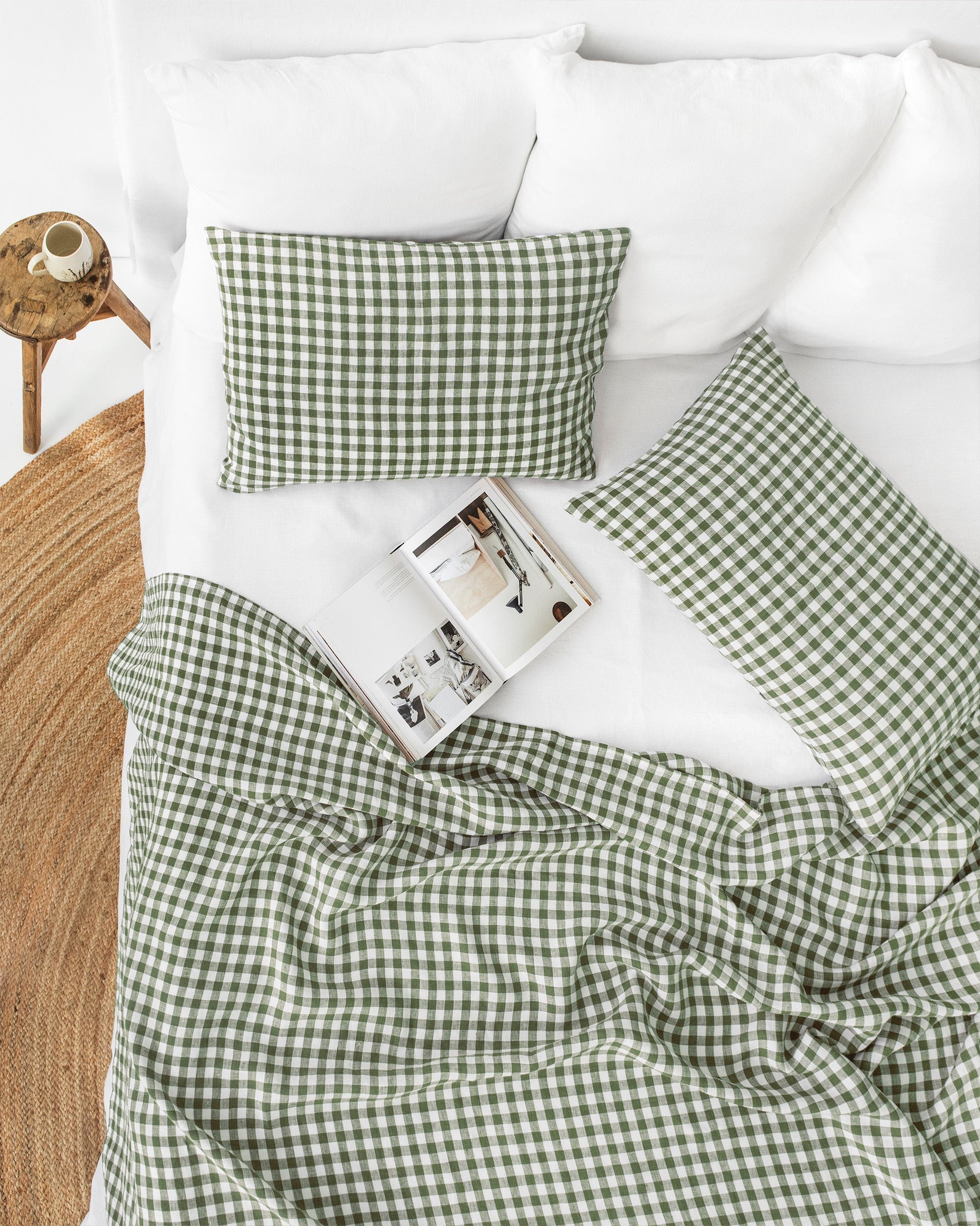 https://cdn.shopify.com/s/files/1/0640/8454/1699/files/forest-green-gingham-pillowcase-cinnamon-gingham-flat-sheet-1_c827acd7-cbf9-4f8e-8c6a-68f5c3d60cba.jpg?v=1707386314