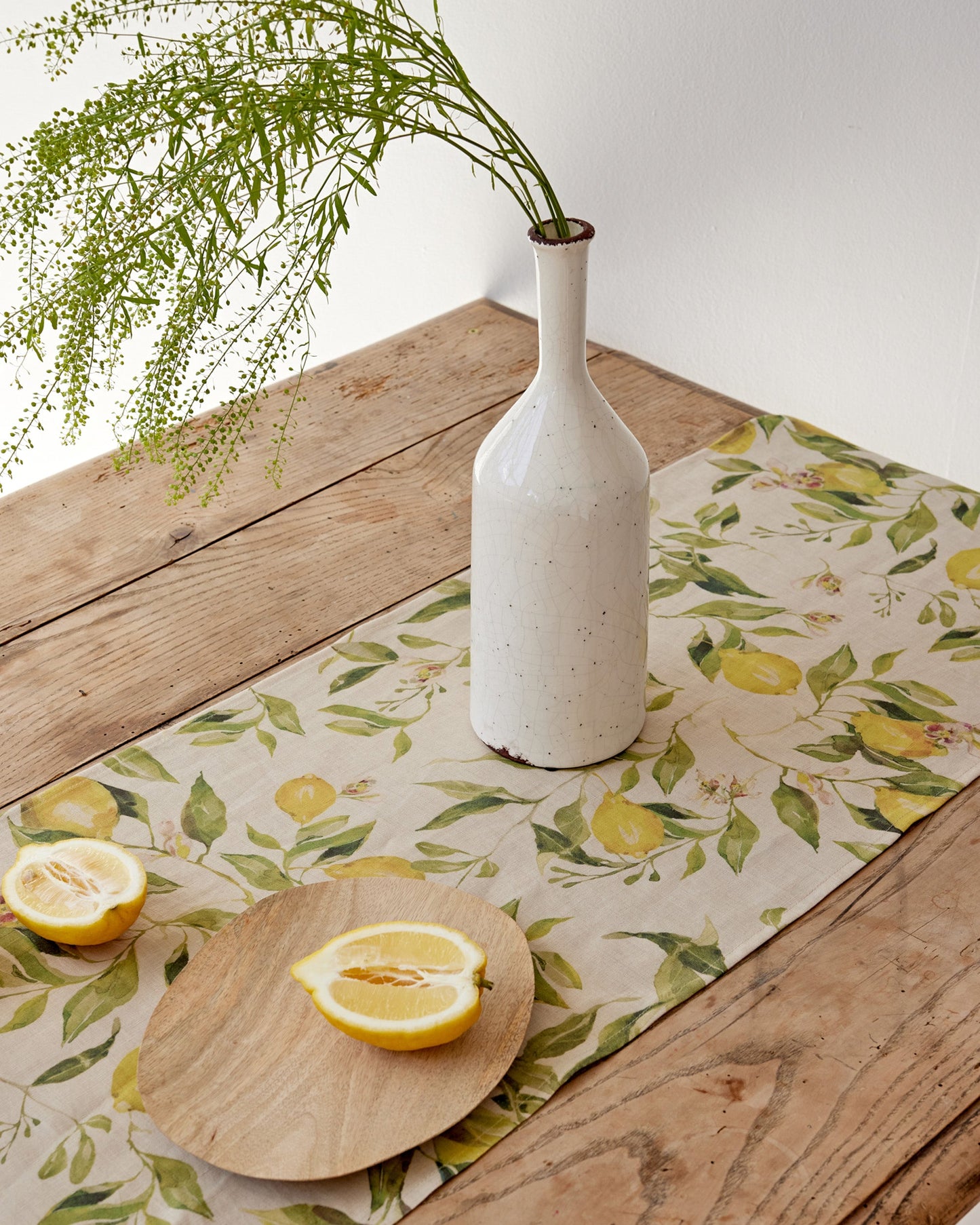 https://cdn.shopify.com/s/files/1/0640/8454/1699/files/linen-table-runner-in-citrus-garden-print-on-natural-1.jpg?v=1749545404