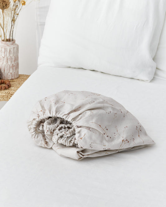 https://cdn.shopify.com/s/files/1/0640/8454/1699/files/memory-garden-print-linen-fitted-sheet-3.jpg?v=1759817273