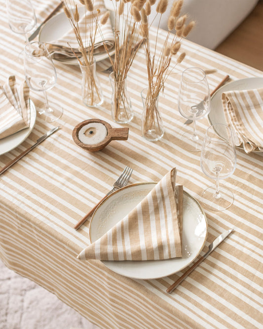 https://cdn.shopify.com/s/files/1/0640/8454/1699/products/striped-linen-tablecloth-2.jpg?v=1754487156
