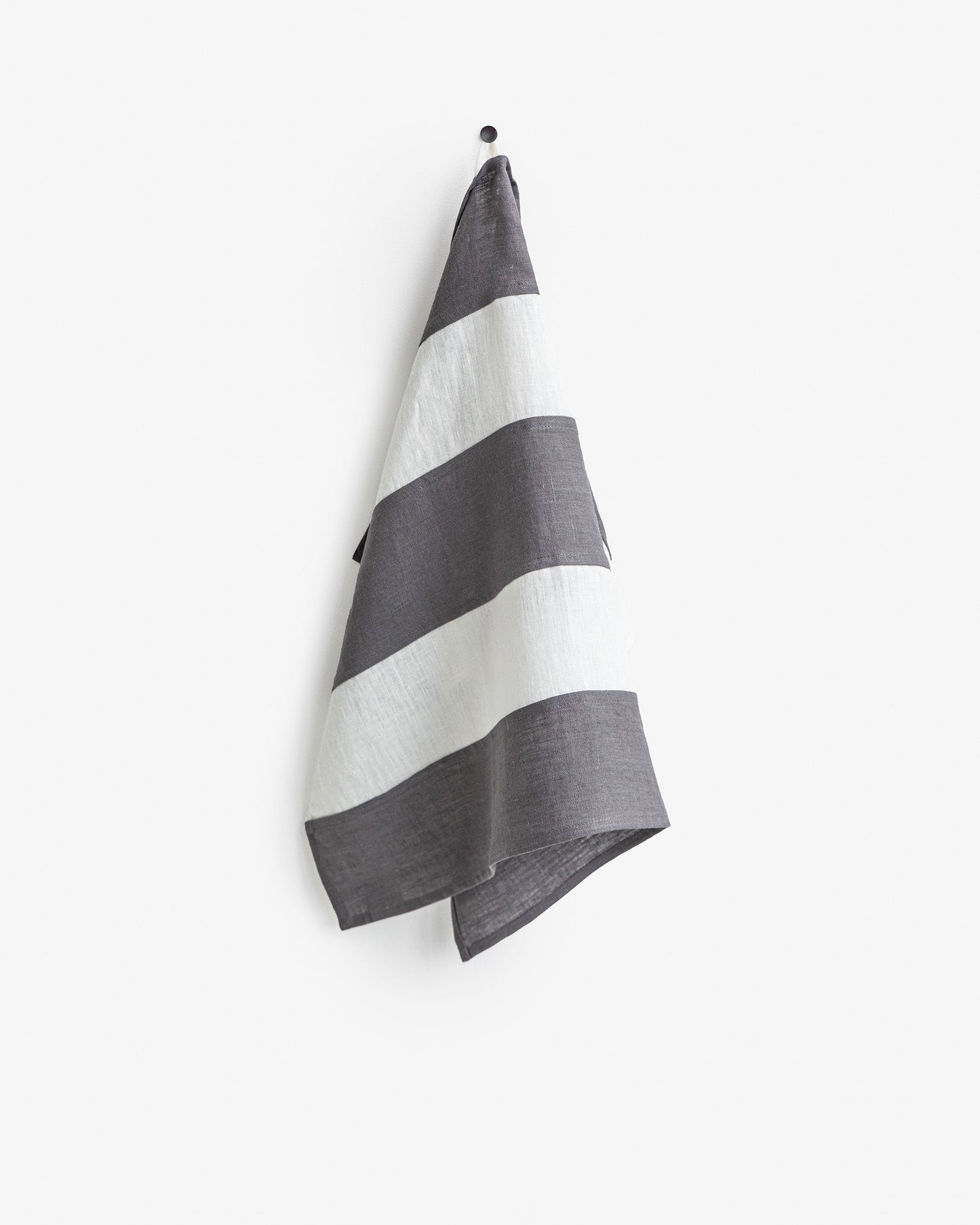 https://cdn.shopify.com/s/files/1/0640/8454/1699/products/zero-waste-striped-linen-tea-towel-charcoal-gray-1.jpg?v=1754487393