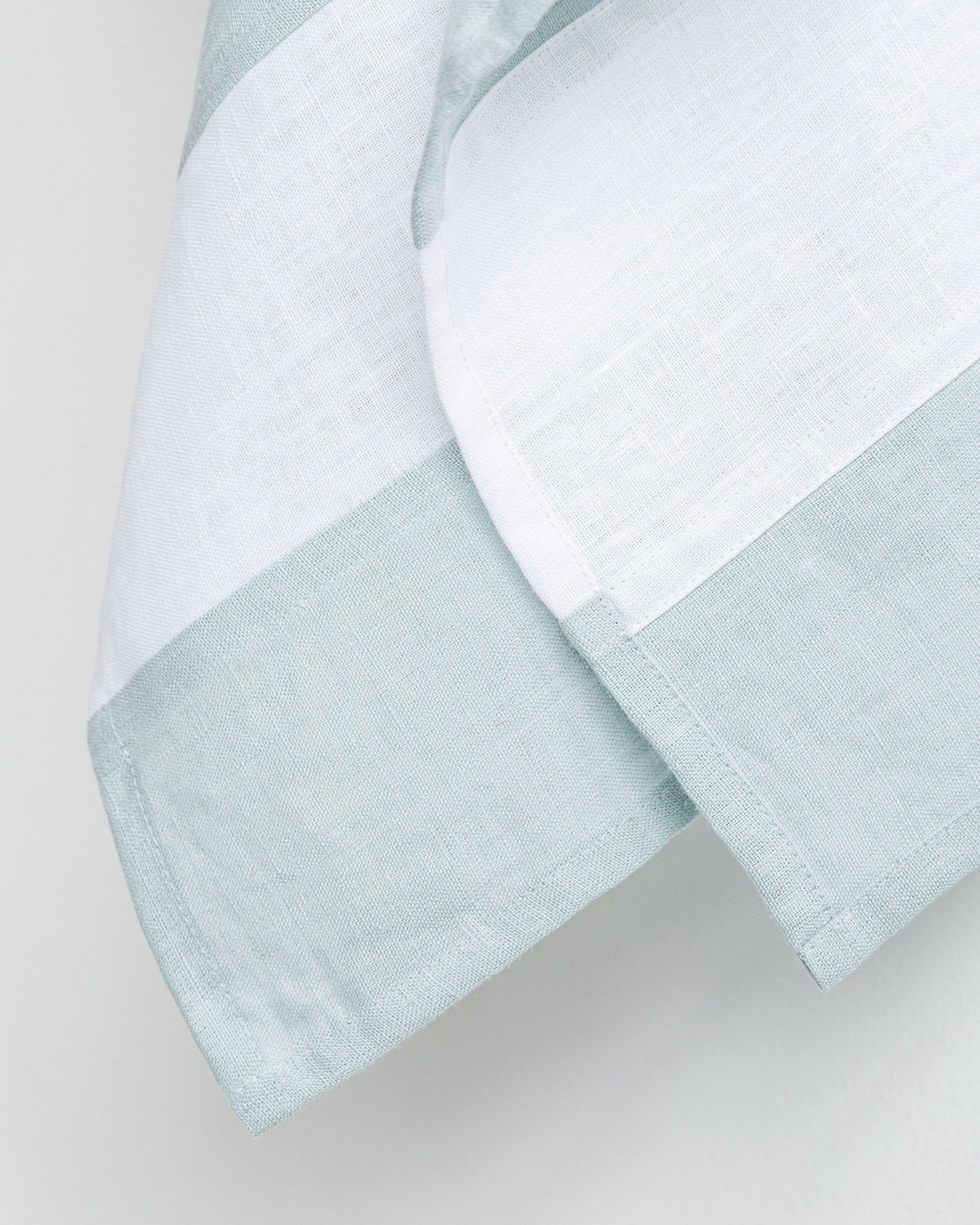 https://cdn.shopify.com/s/files/1/0640/8454/1699/files/zero-waste-striped-linen-tea-towel-dusty-blue-2.jpg?v=1754487180